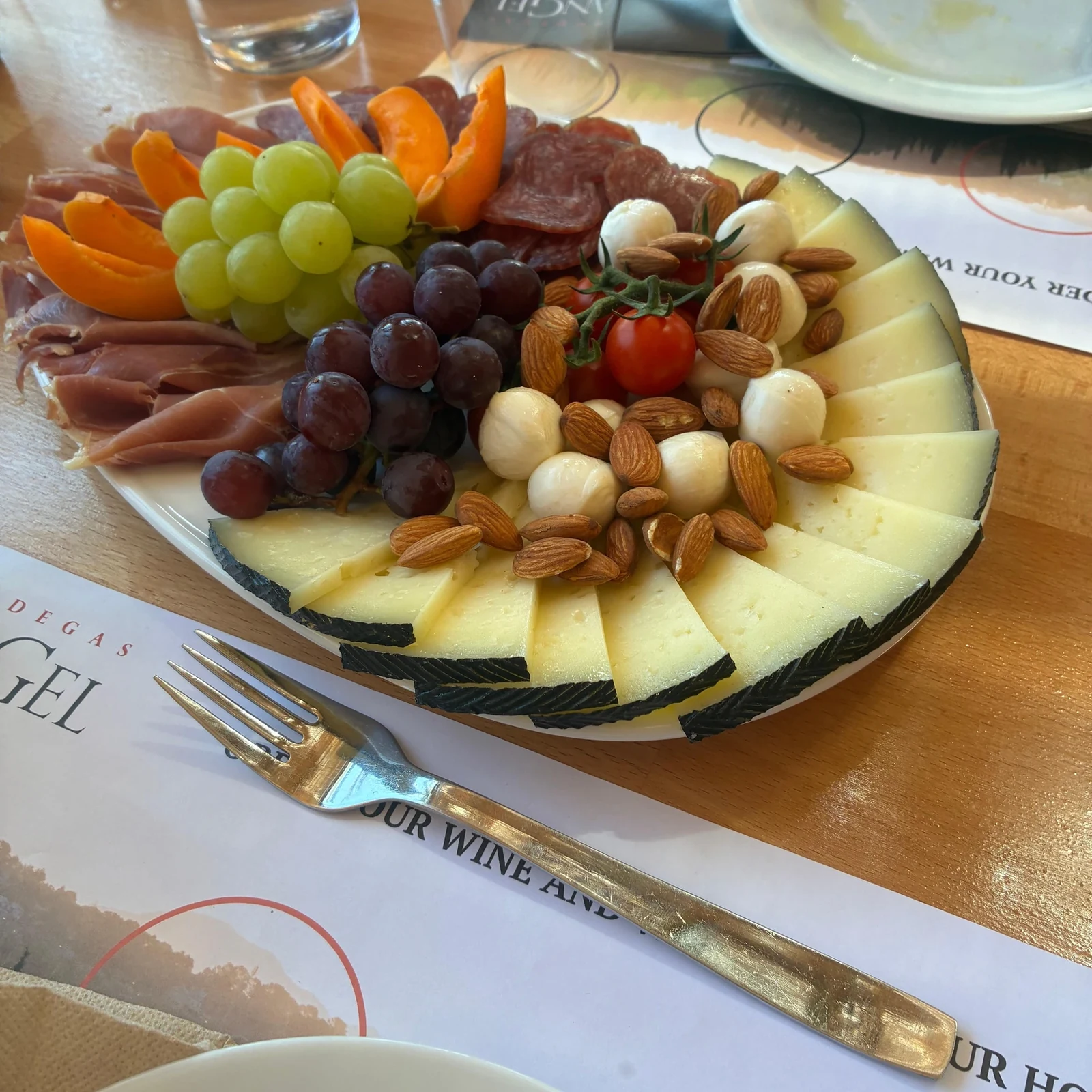 A family-run Mallorca winery, four wines and local flavors
