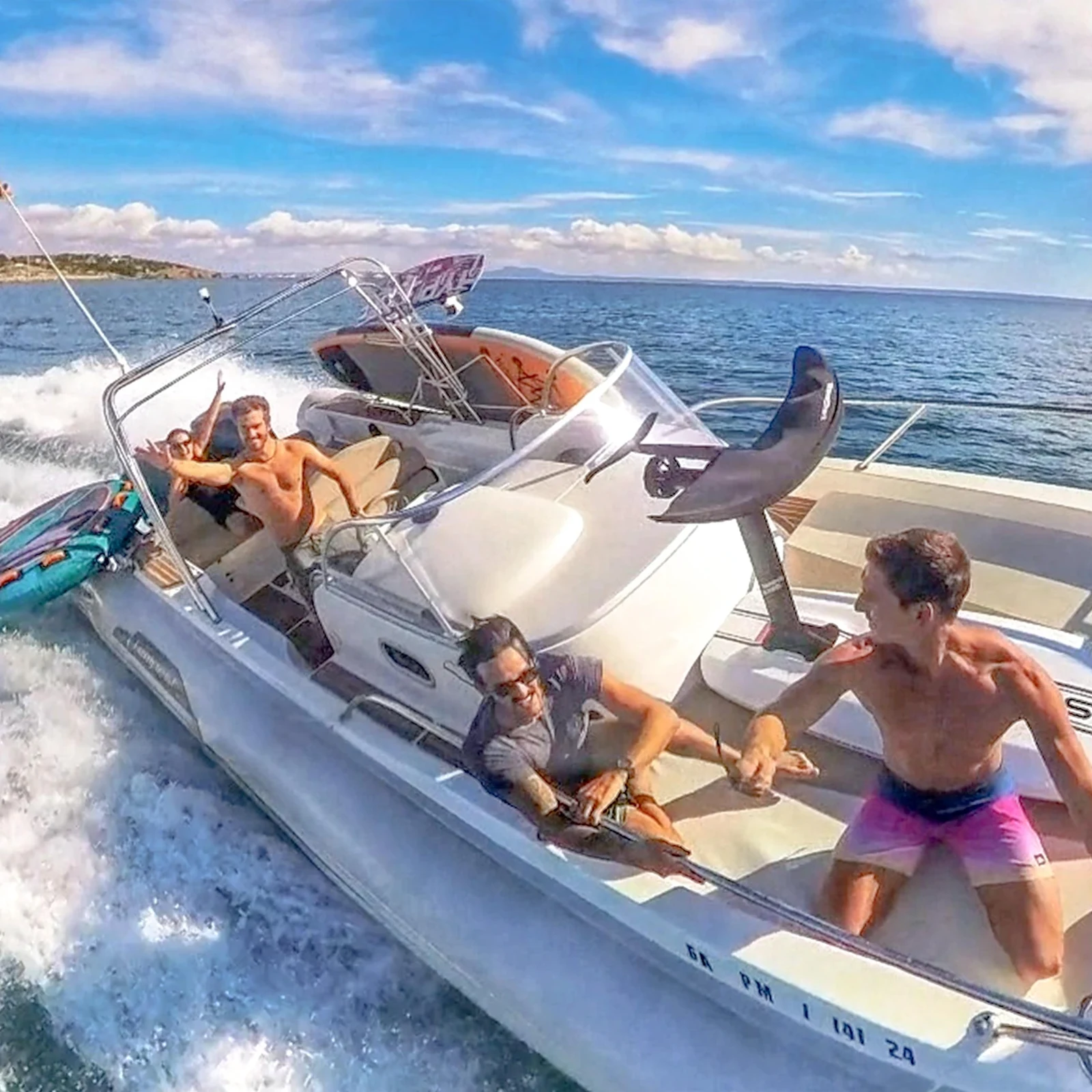 Bateau privé depuis Puerto Portals avec repas et sports nautiques