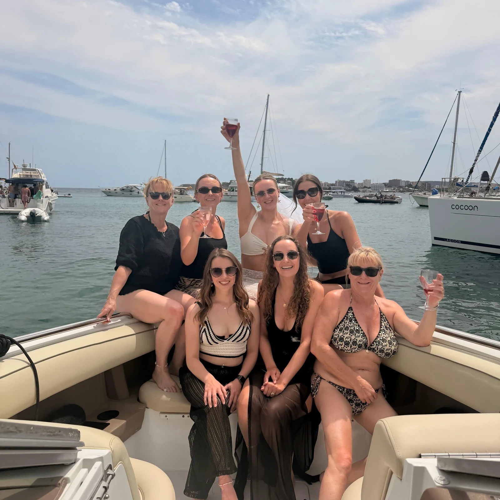 4 Stunden private Yacht entlang Palmas Küste für deine Gruppe