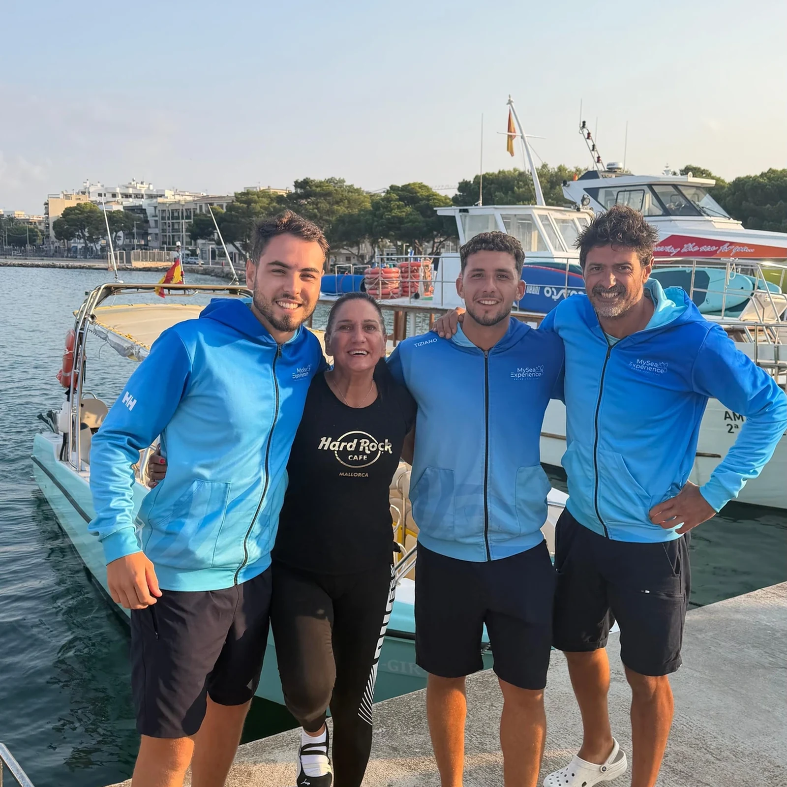 Dolphin watching in the Bay of Alcúdia with pickup and a sunrise option