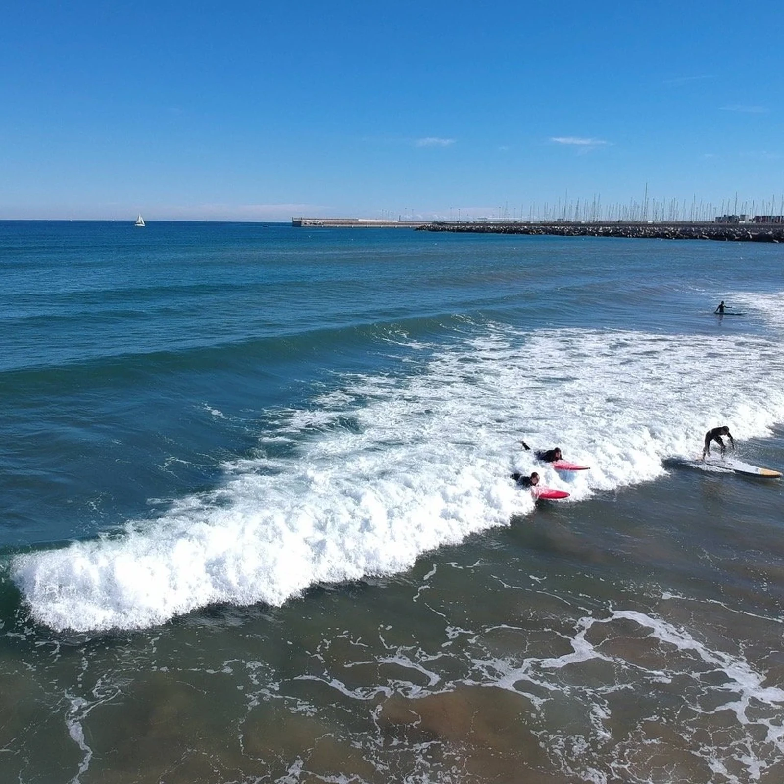 Votre première session de surf à Malvarrosa Beach, en groupe de 6 maximum