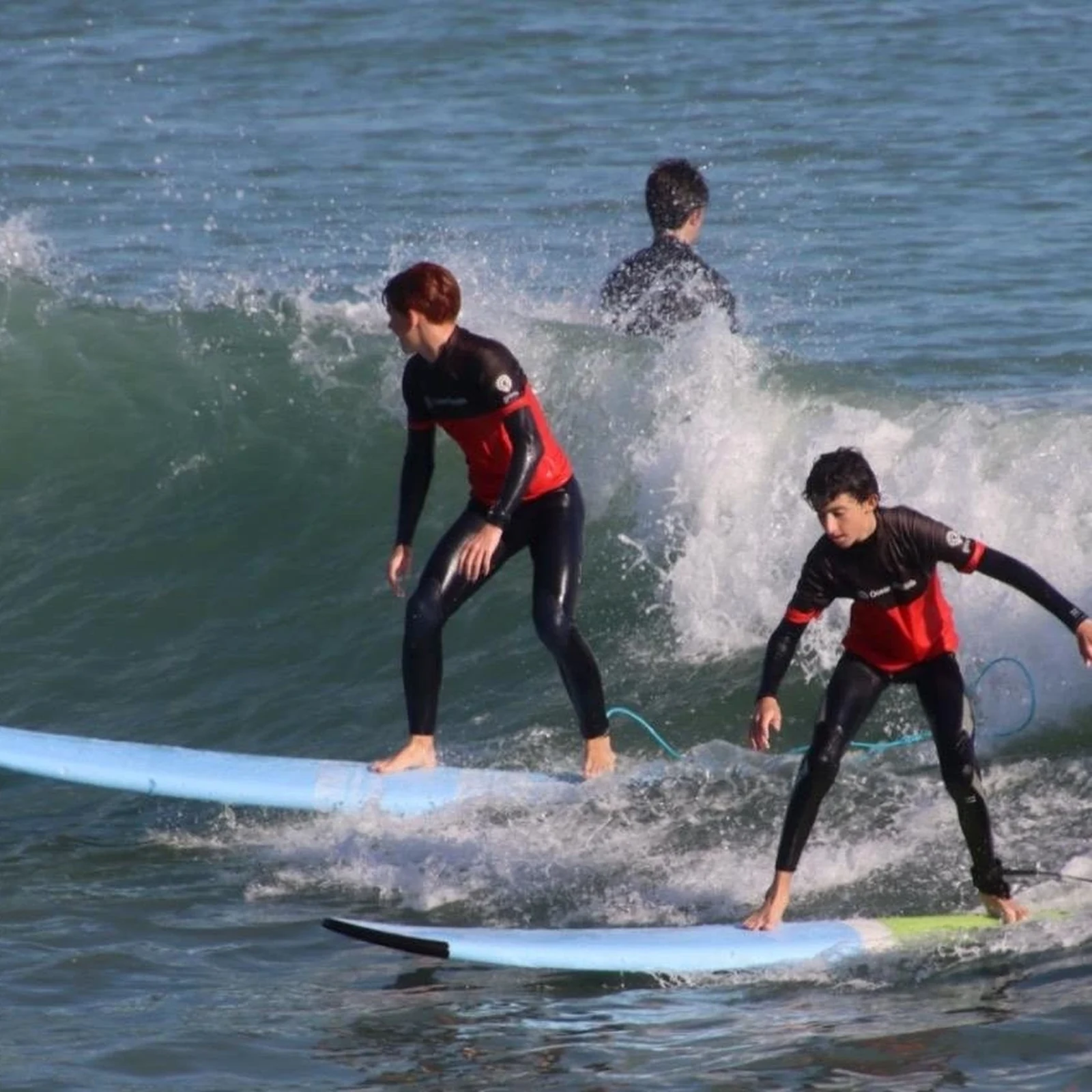 Votre première session de surf à Malvarrosa Beach, en groupe de 6 maximum