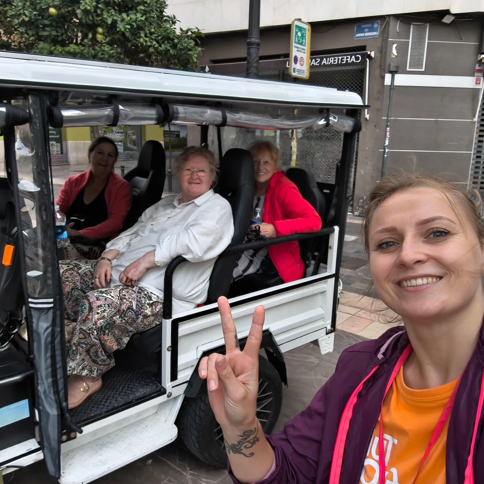 Valencia in 60 Minuten: private Tour im Elektro-Tuk-Tuk