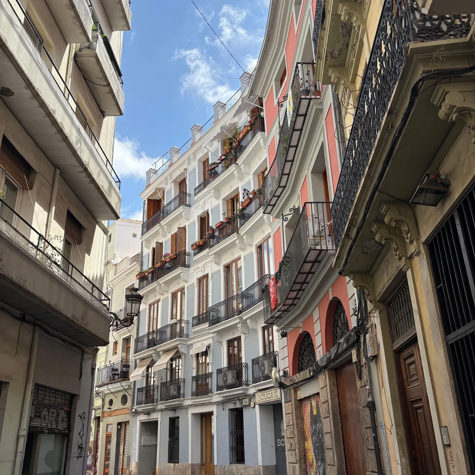 Valencia before the heat: a 2-hour Old Town walking tour