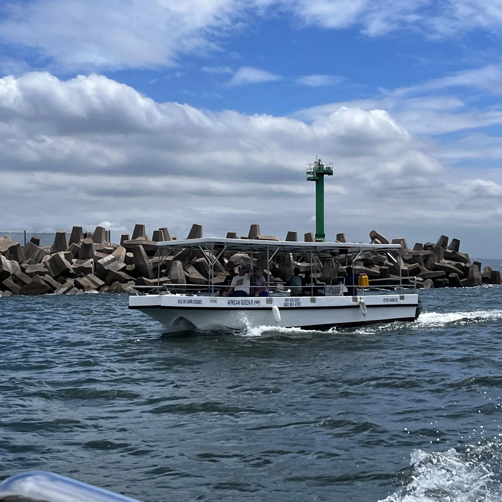Erlebe Durban vom Wasser aus und lerne den aktiven Hafen kennen