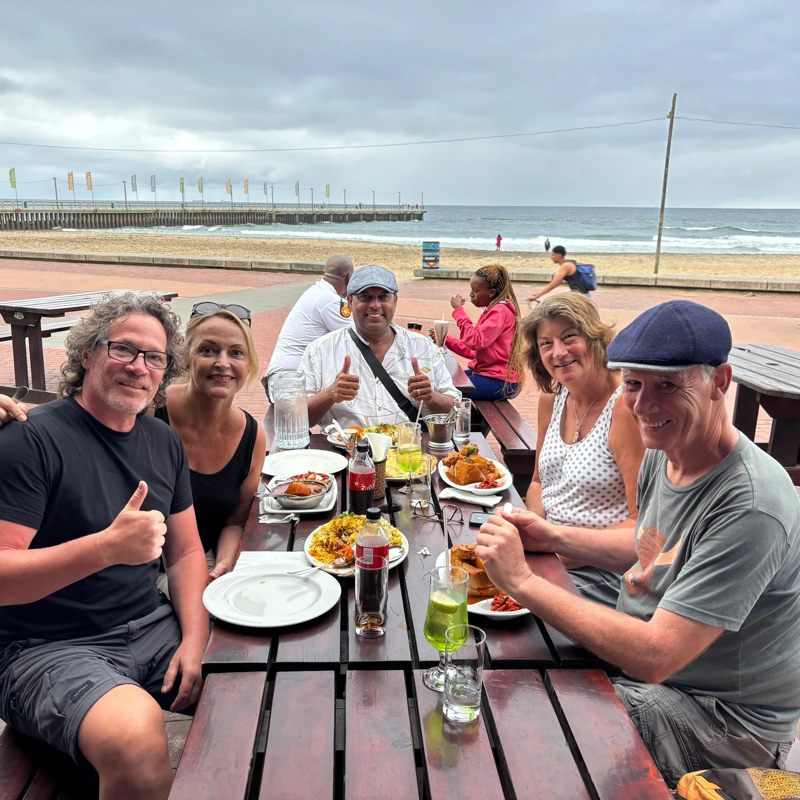 Erlebe Durbans Alltag zwischen Märkten, Minibussen und Bunny Chow