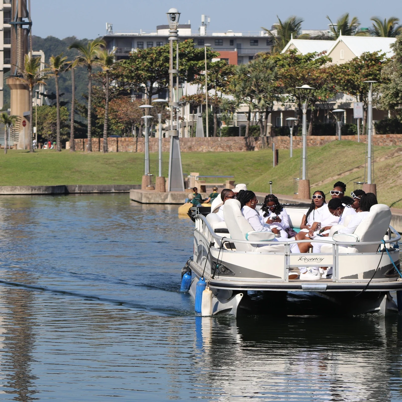 Descubre Durban Point desde sus canales