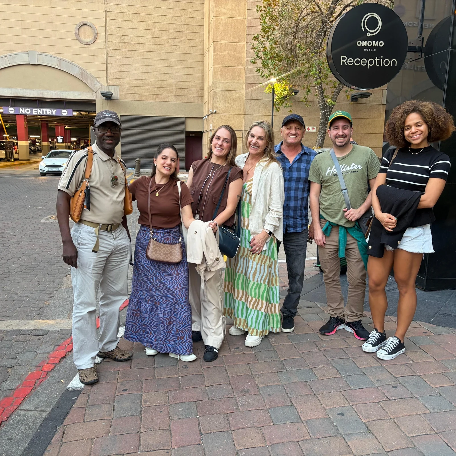 Johannesburg and Soweto apartheid full-day tour with lunch