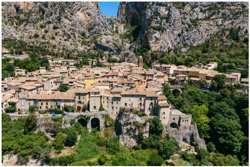 Excursion gorges du Verdon depuis Nice : lavande, lac et villages provençaux