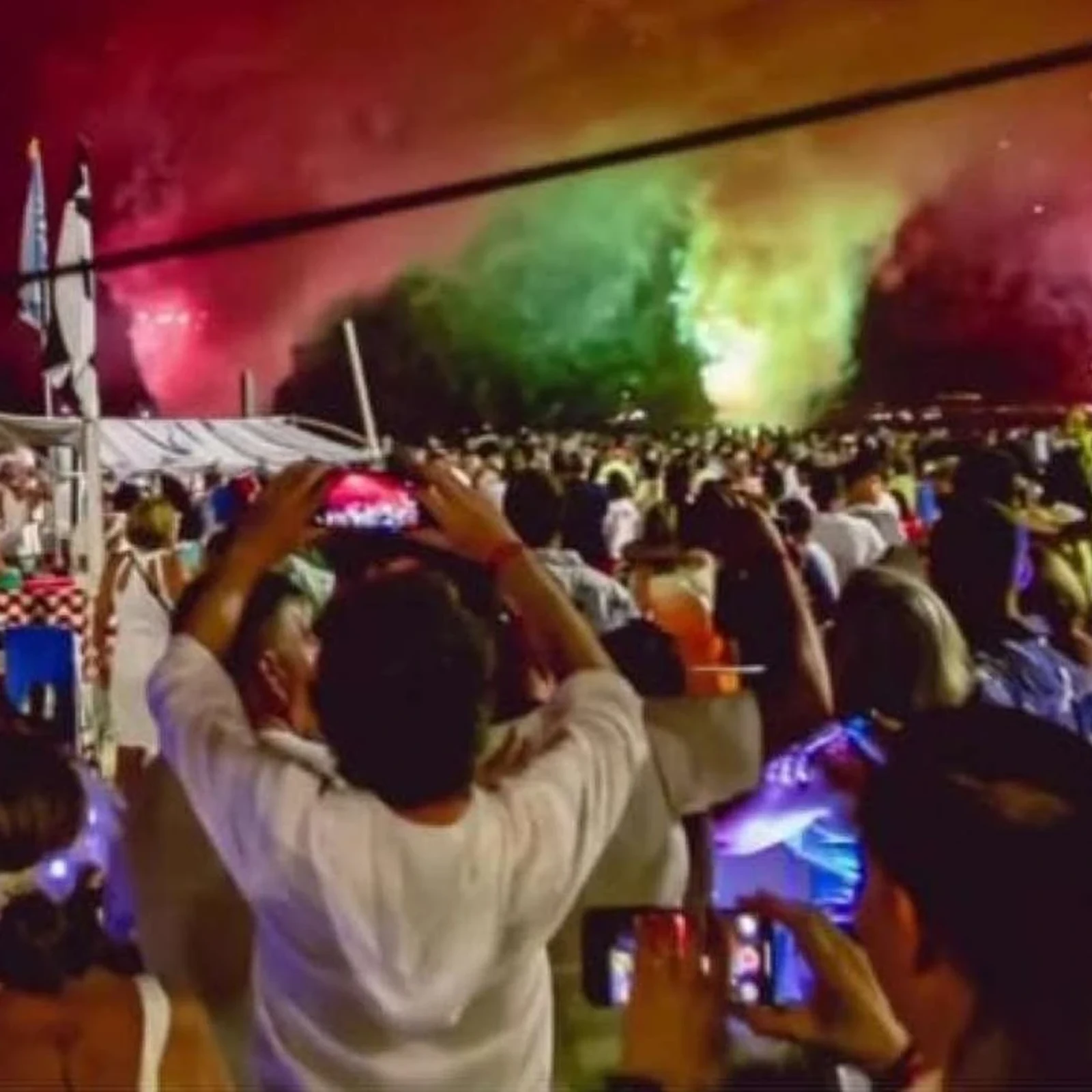 Feu d'artifice de Copacabana avec dîner et boissons