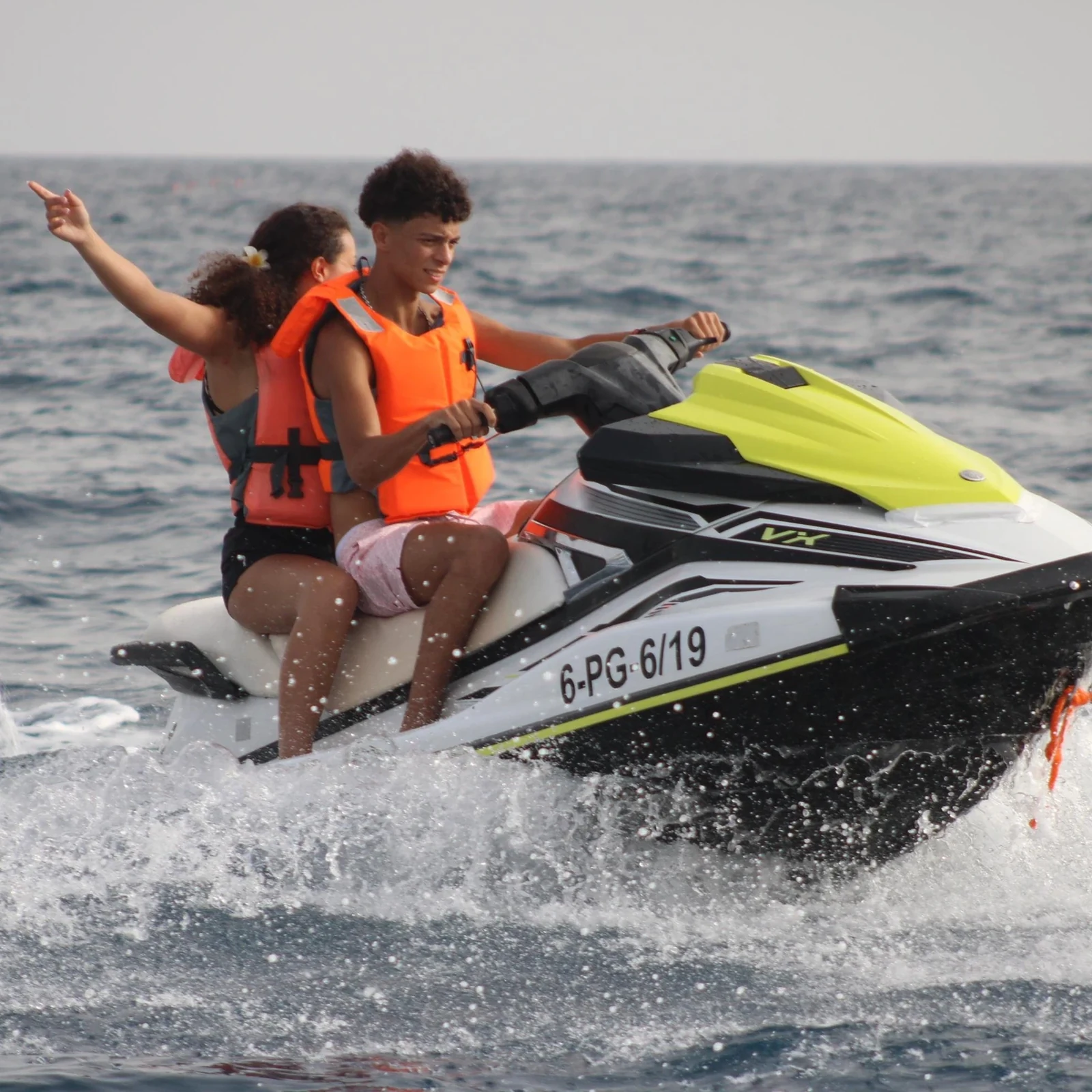 Tour en moto de agua Yamaha por Tenerife desde Puerto Colón