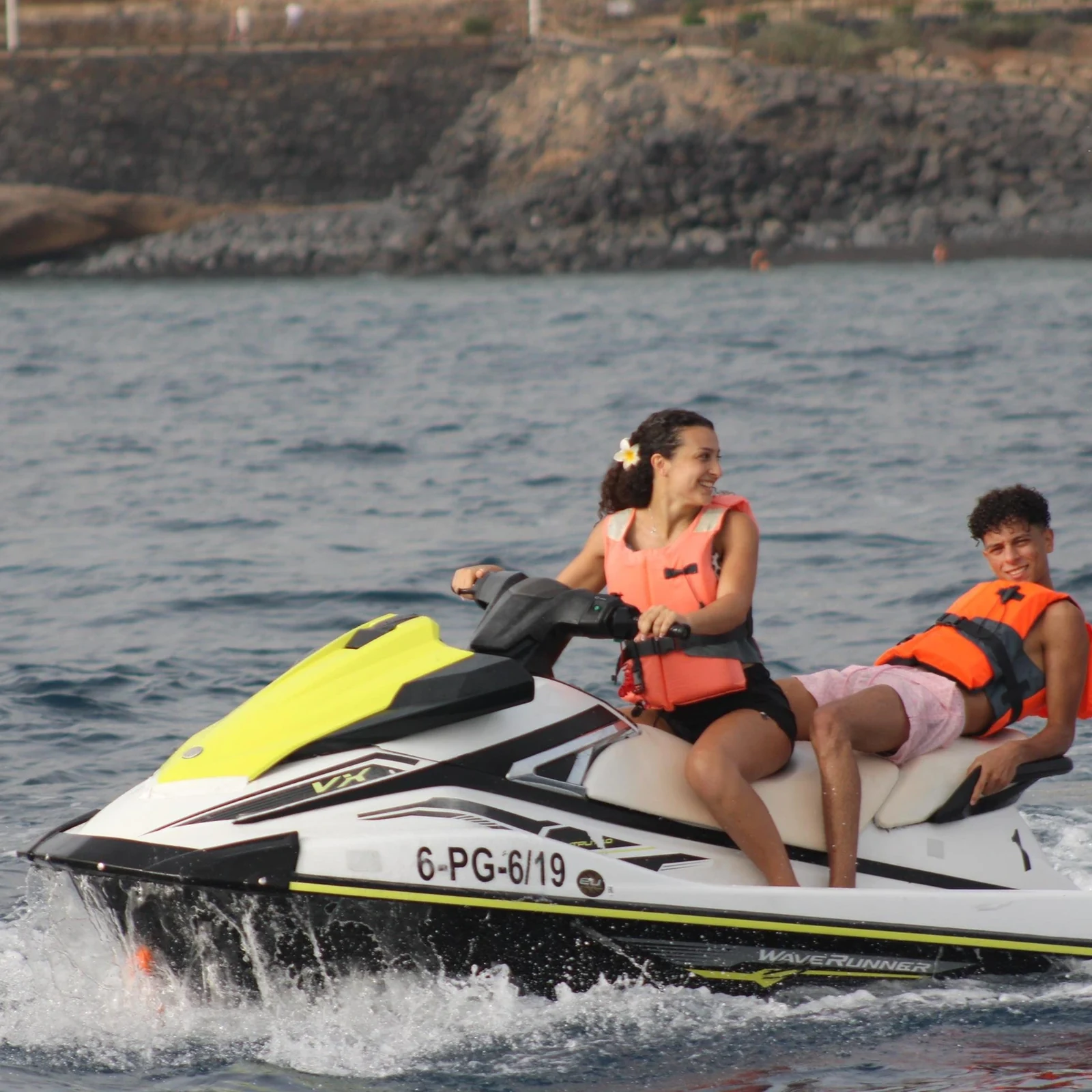 Tour en moto de agua Yamaha por Tenerife desde Puerto Colón