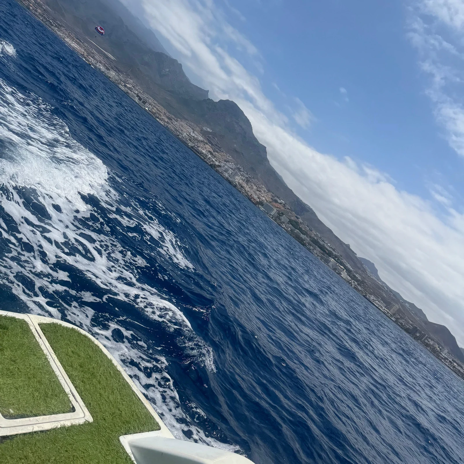 Privater Bootscharter auf Teneriffa mit Tapas und Getränken