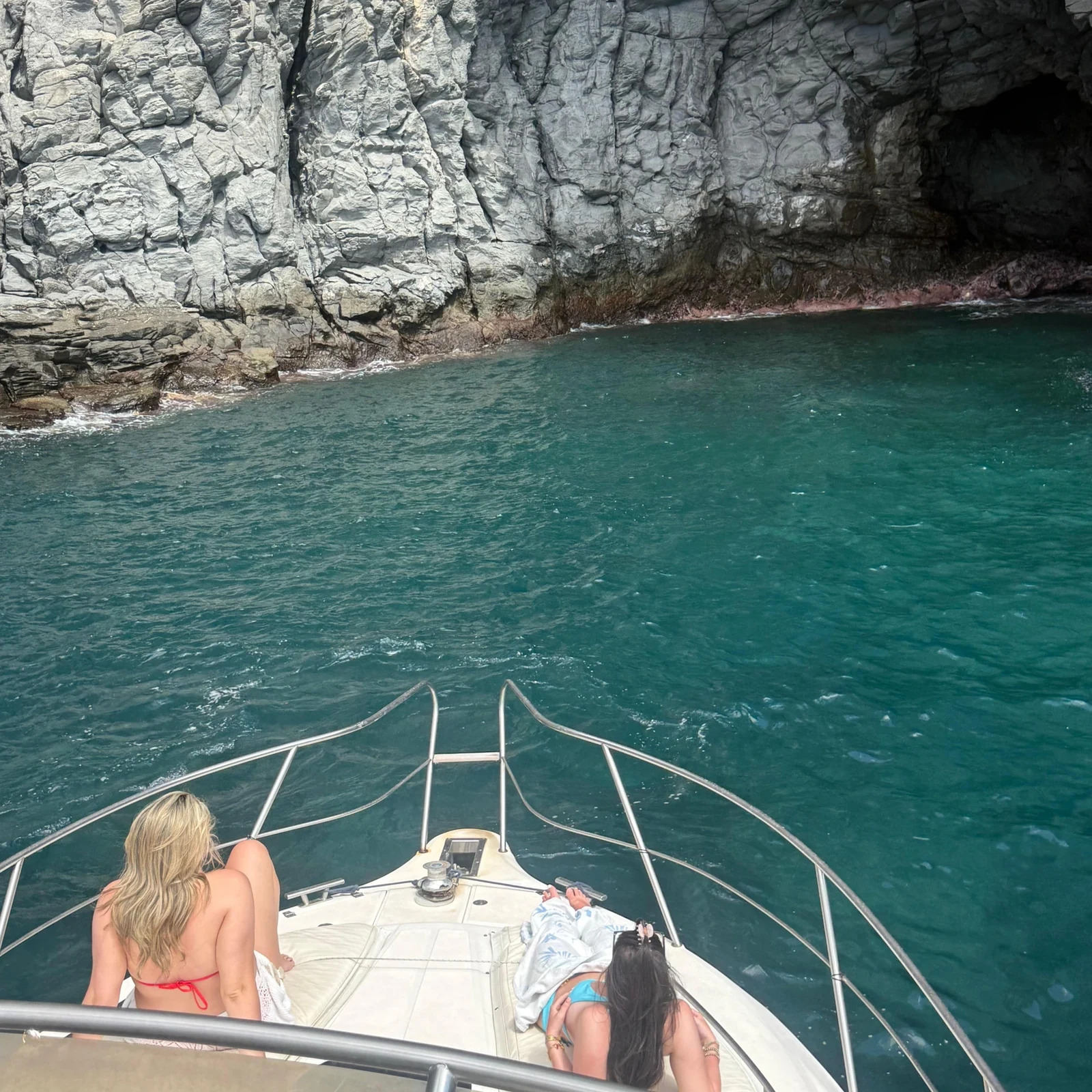 Suche vor Teneriffas Südküste nach Walen und Delfinen
