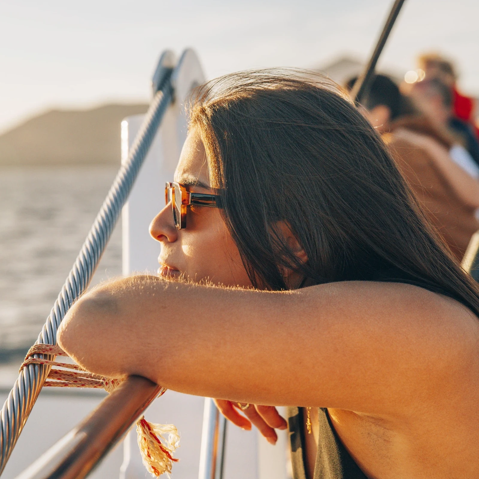 Contempla el atardecer de Lanzarote desde un catamarán