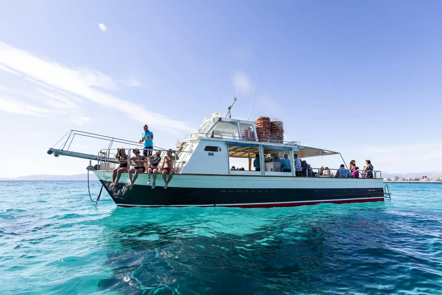 Paseo en barco Bahía de Palma desde El Arenal con snorkel