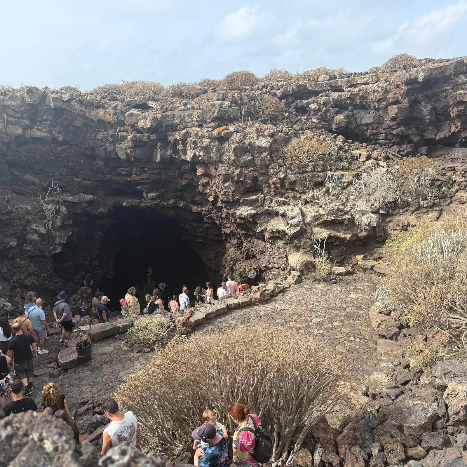 Descubre dos grandes espacios volcánicos de Lanzarote en medio día
