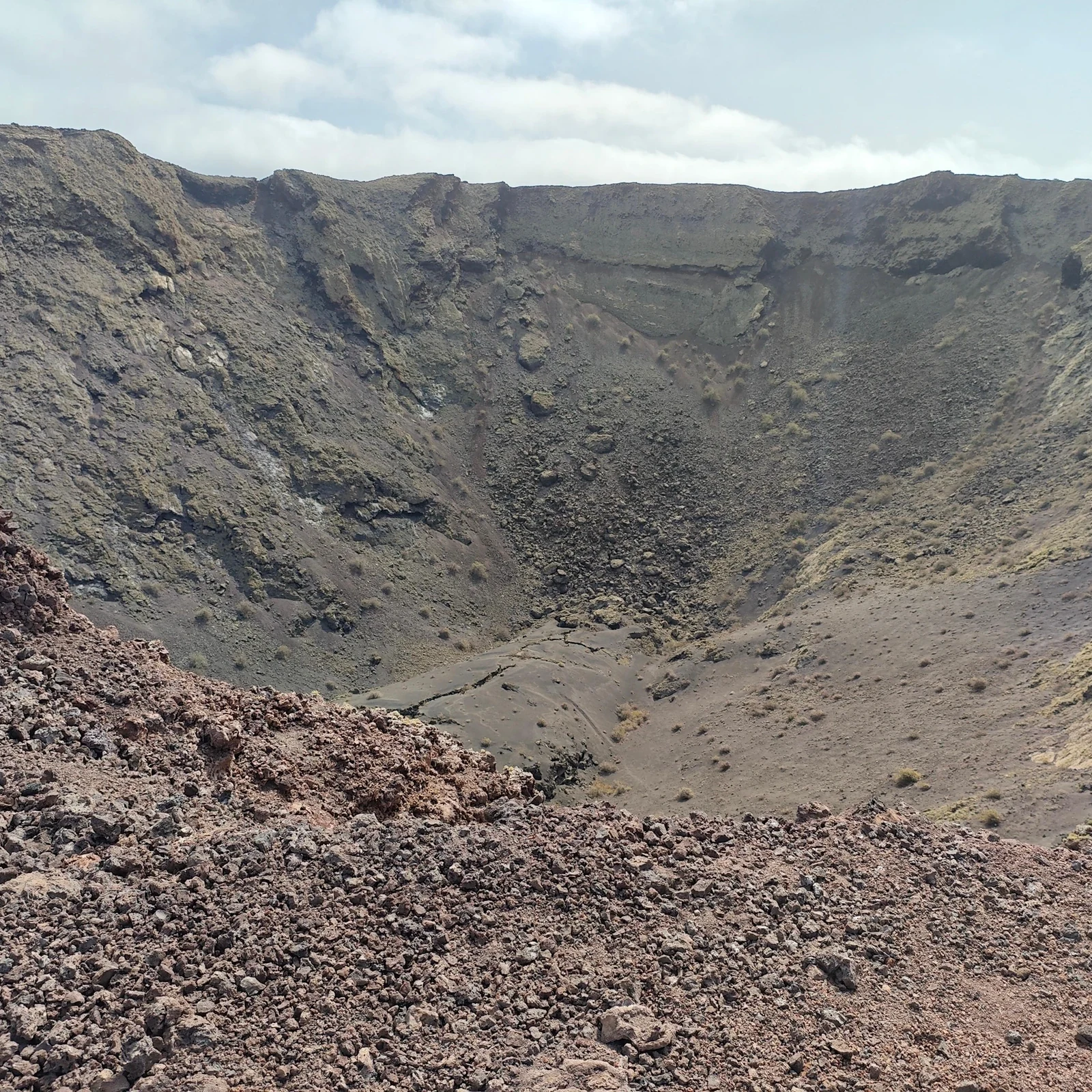 Marchez parmi les laves, volcans et cratères de Timanfaya