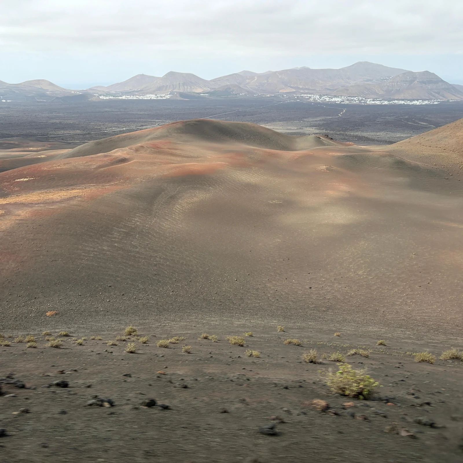 Timanfaya desde Yaiza: los paisajes esenciales en una excursión exprés
