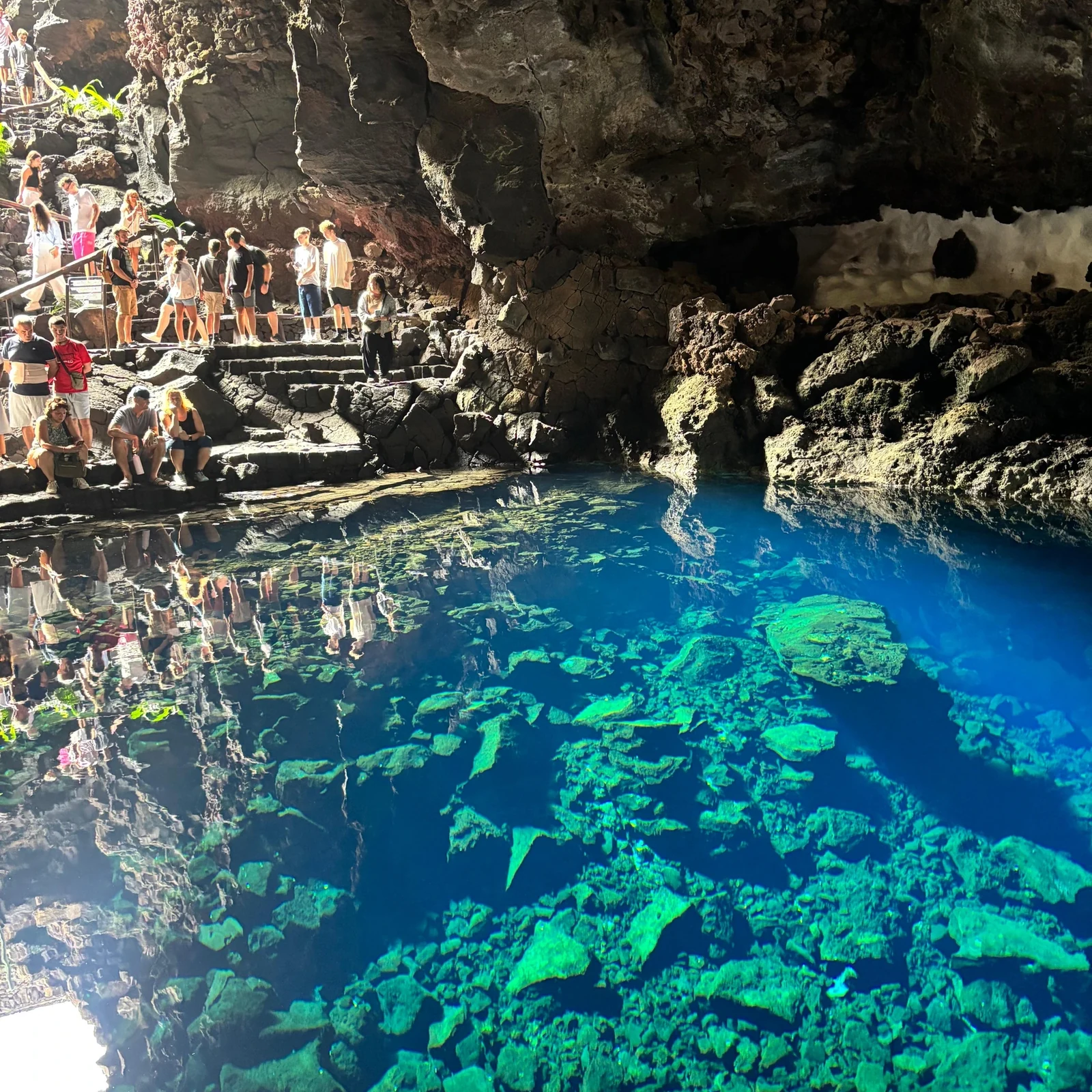 Cueva de los Verdes und Jameos del Agua an einem halben Tag erleben