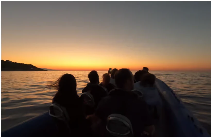 Excursion en bateau au coucher du soleil à Nice avec vin et snorkeling