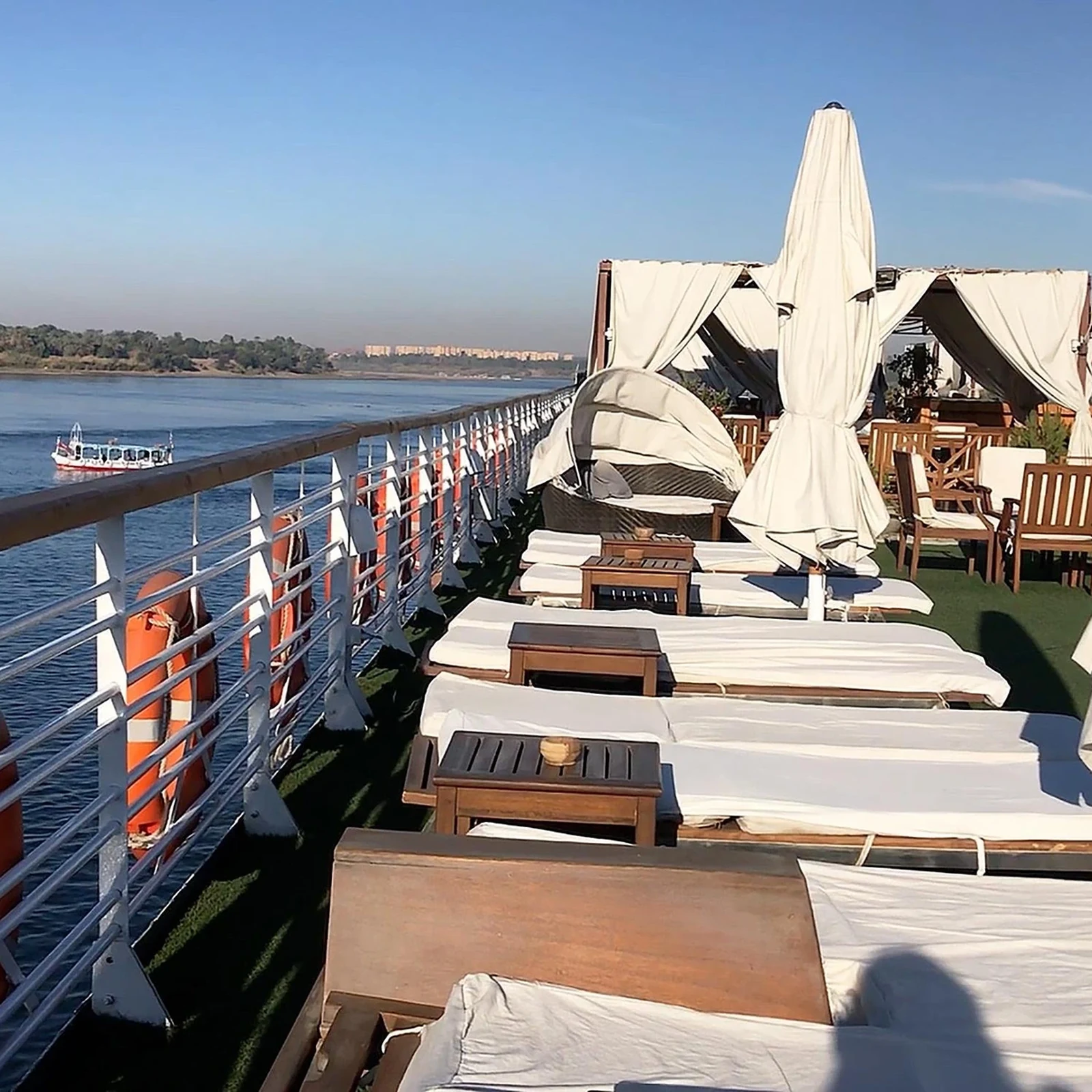 Von Kairo nach Luxor: vier Tage zwischen Tempeln, Nil und Himmel