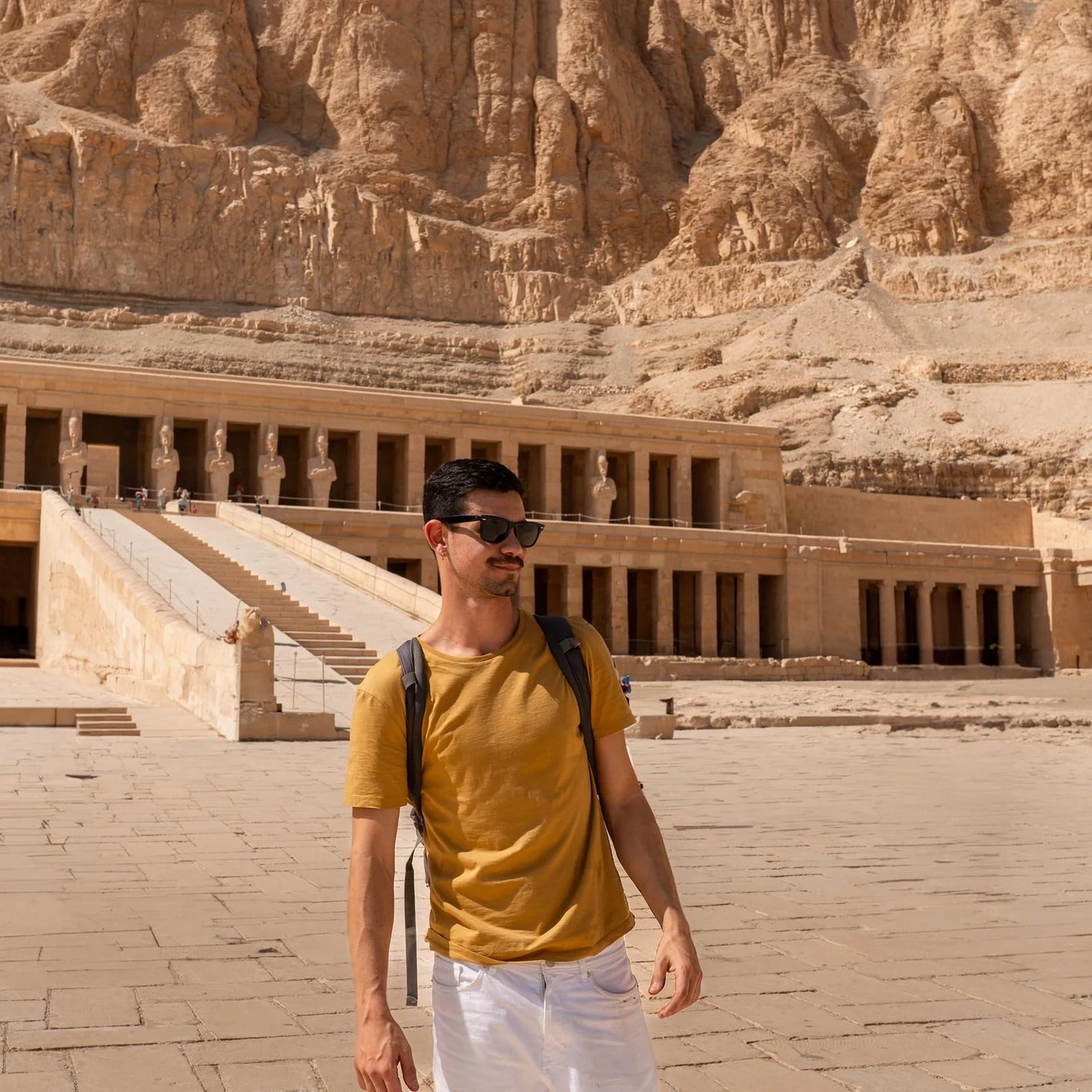 Von Kairo nach Luxor: vier Tage zwischen Tempeln, Nil und Himmel