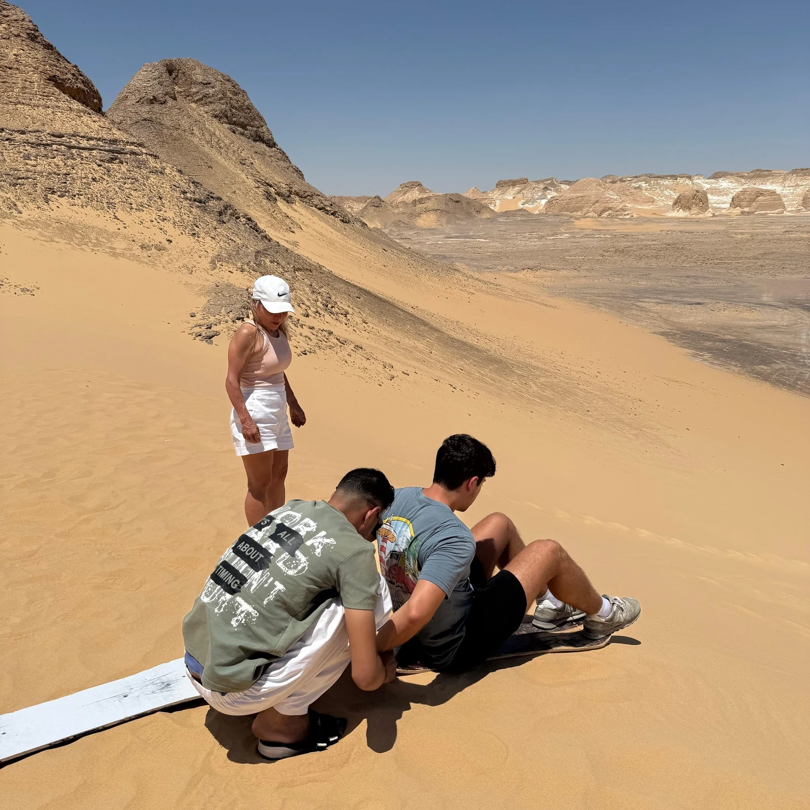 Del bullicio de El Cairo a los paisajes del Desierto Blanco
