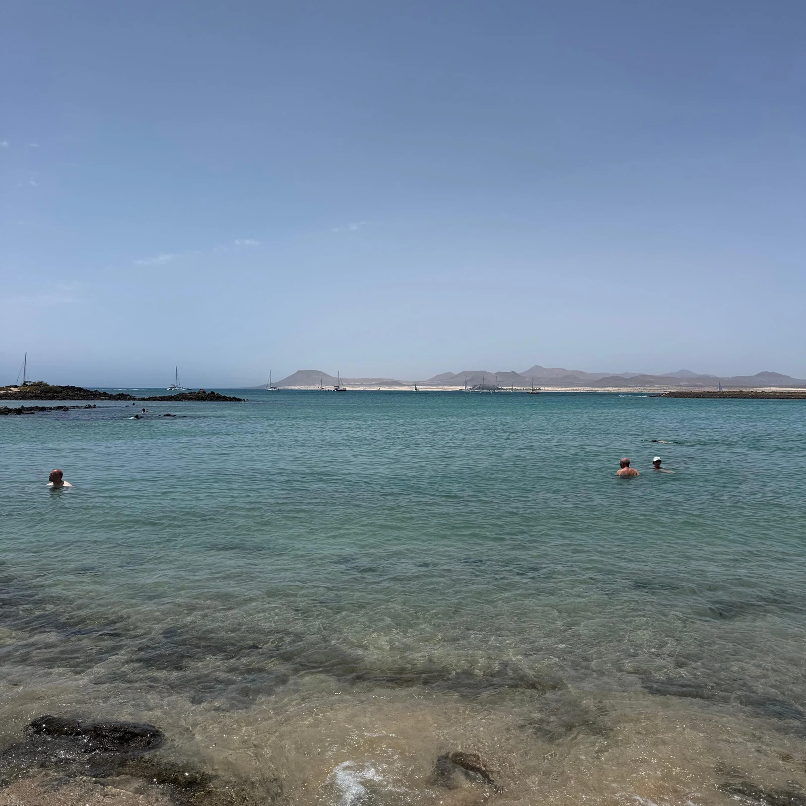 Mit dem Schnellboot nach Lobos und die Insel im eigenen Tempo erkunden