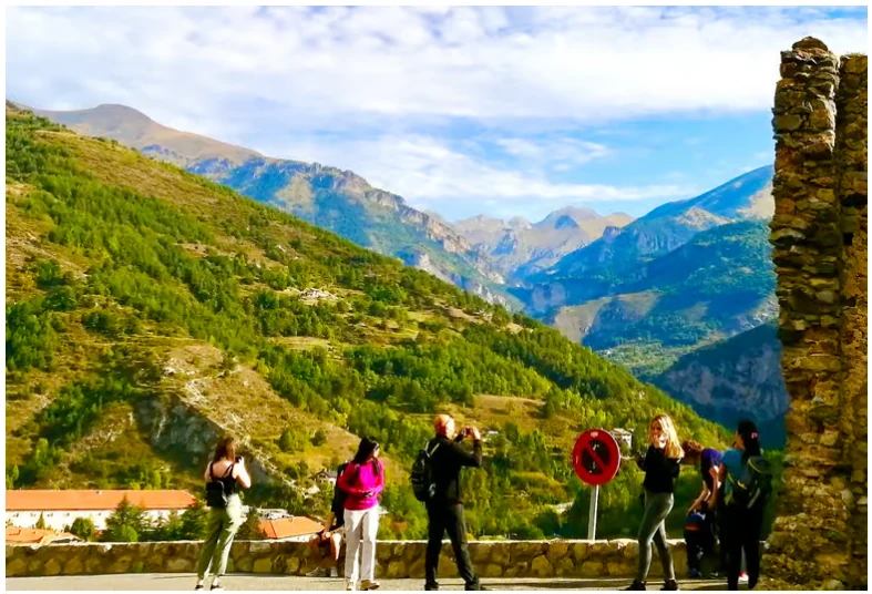 Train historique depuis Nice vers les Alpes