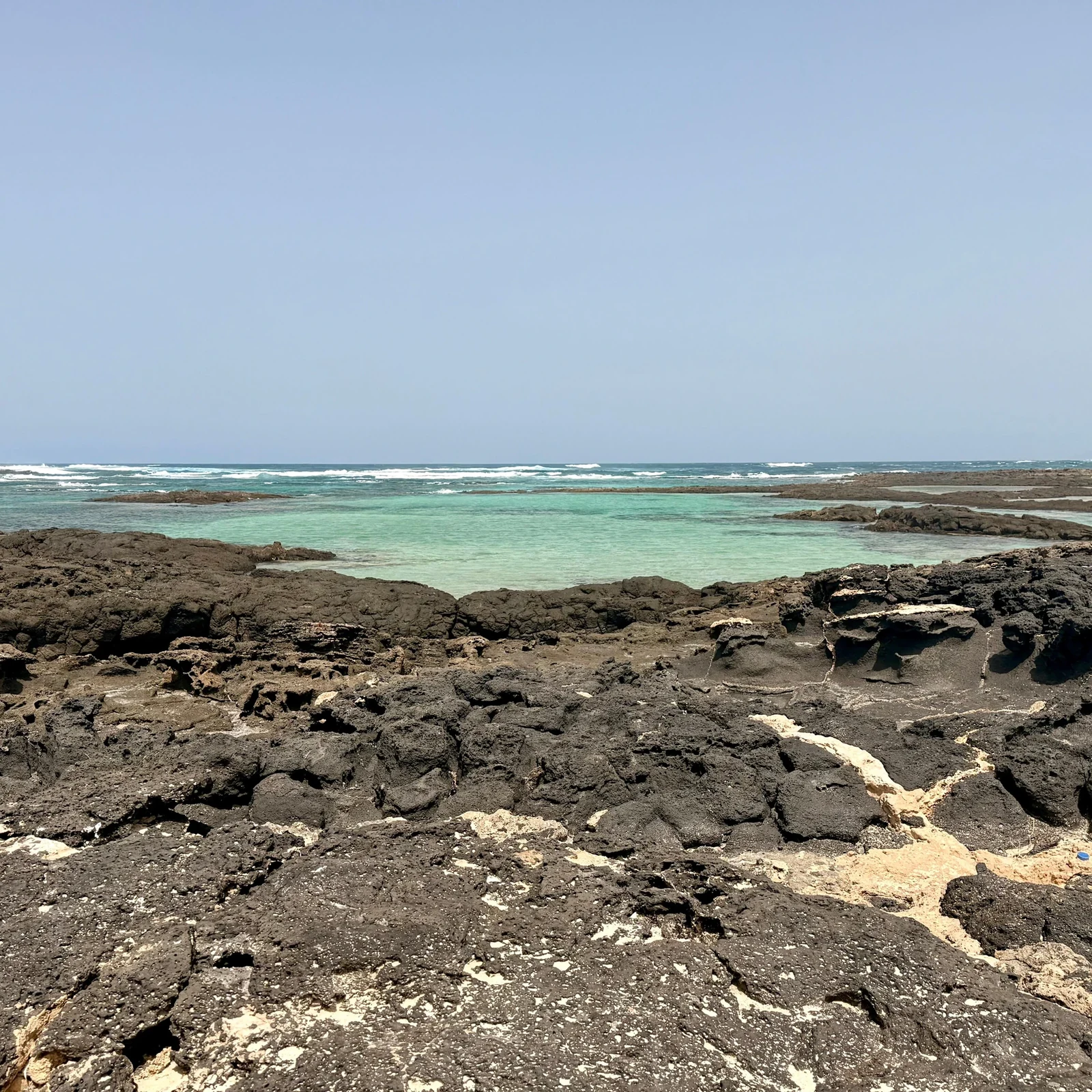 Dunas, volcanes y costa en el norte de Fuerteventura