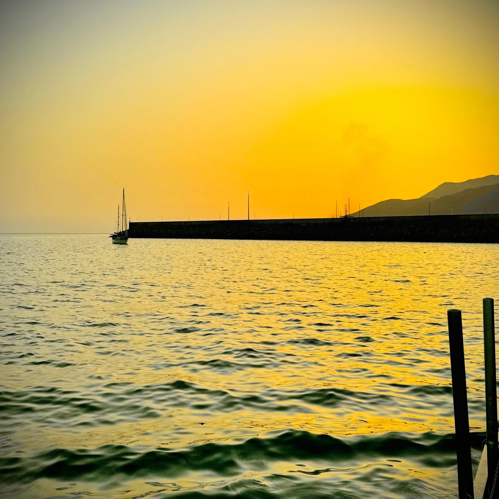 Sonnenuntergang, Musik und Segeln auf der Aphrodite