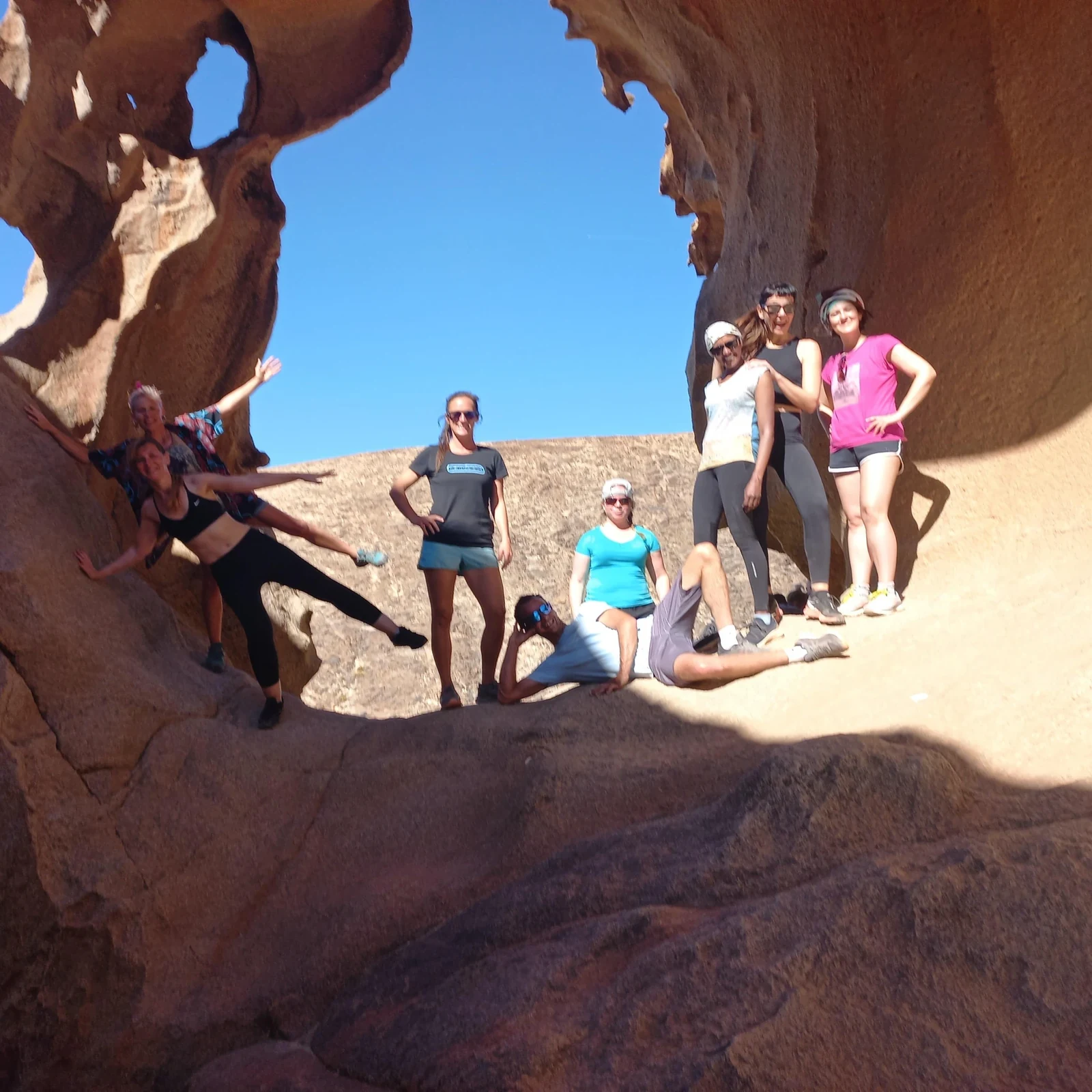 Camina por Las Peñitas y descubre las cuevas de Ajuy
