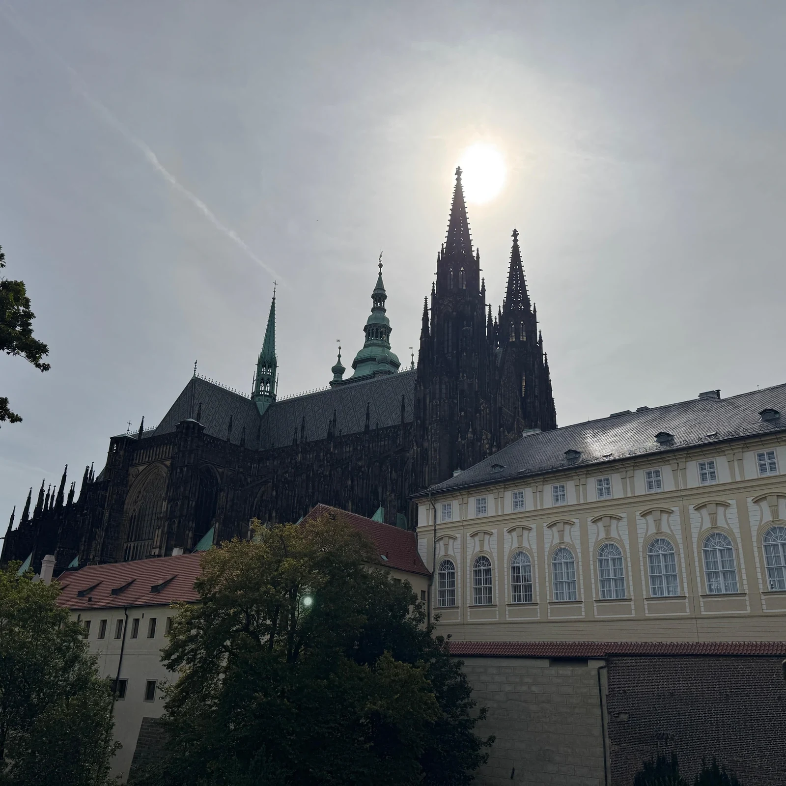 Découvrez quatre espaces du château de Prague à votre rythme
