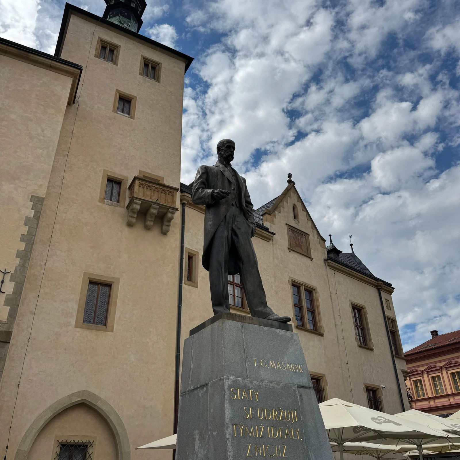 Kutná Hora y la Capilla de los Huesos desde Praga