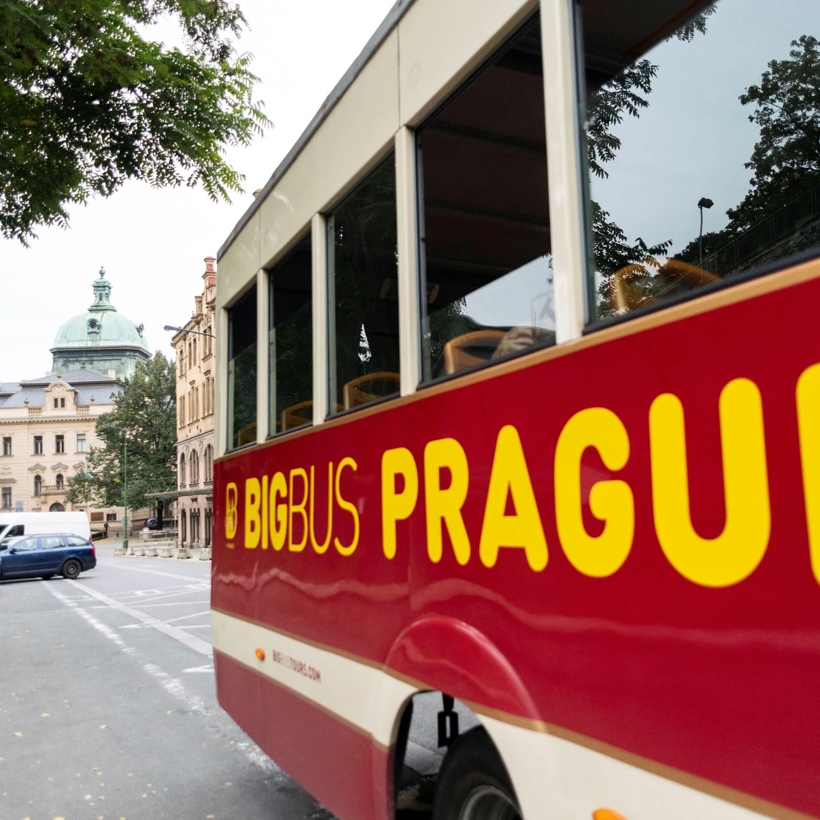 Découvrez Prague à votre rythme sur deux lignes de bus