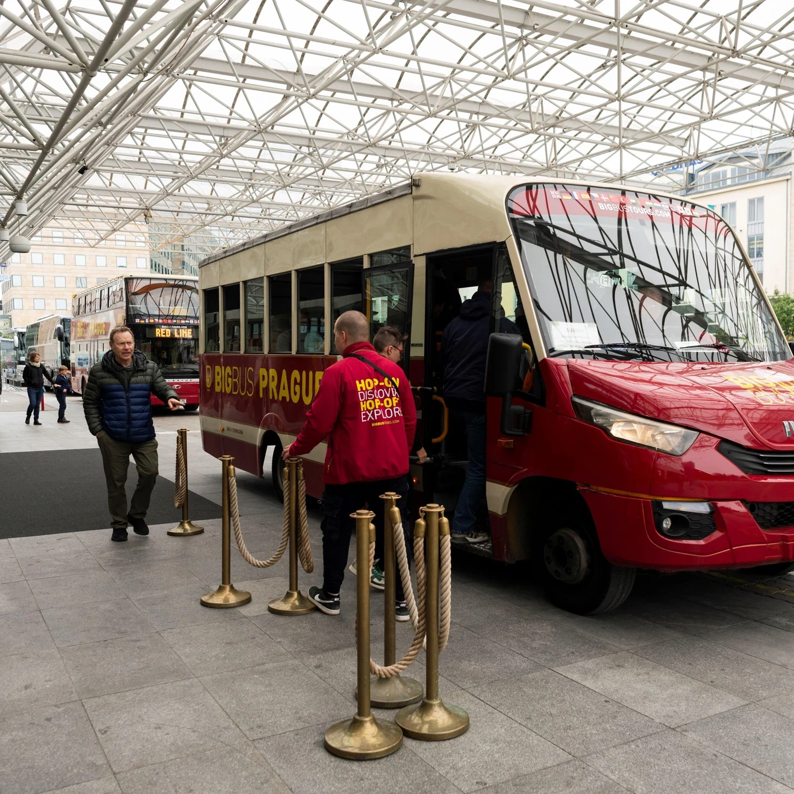 Découvrez Prague à votre rythme sur deux lignes de bus