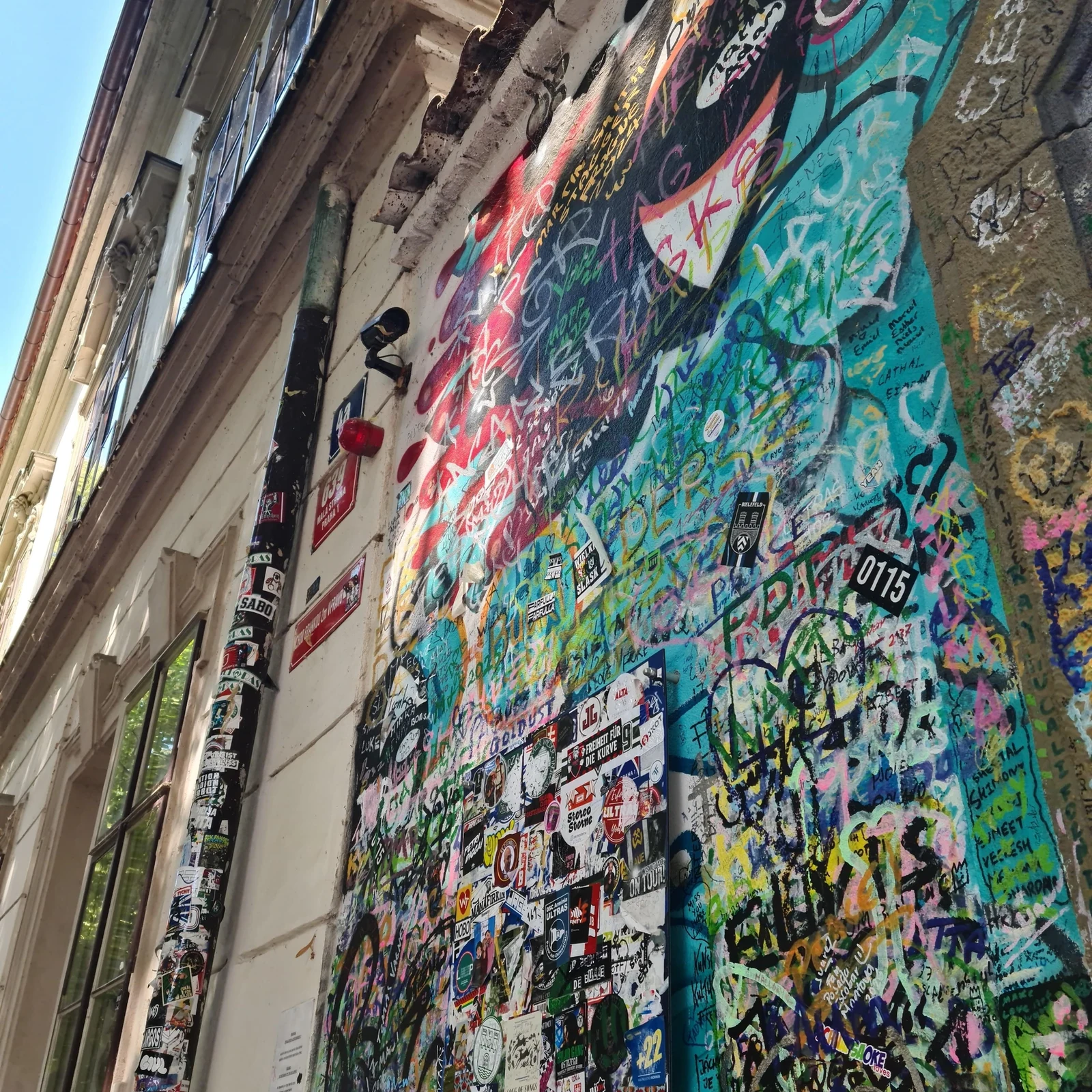 Cycle through Prague’s major historic neighbourhoods