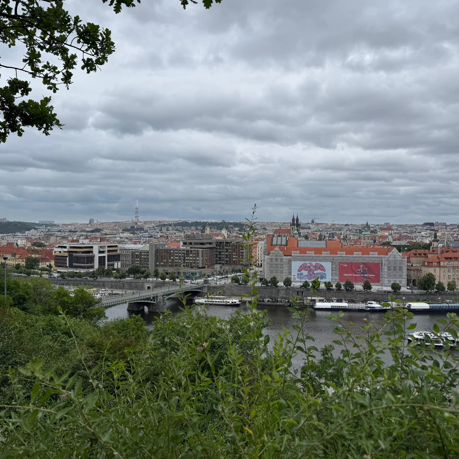Découvrez Prague sur un Scrooser Fat Tire
