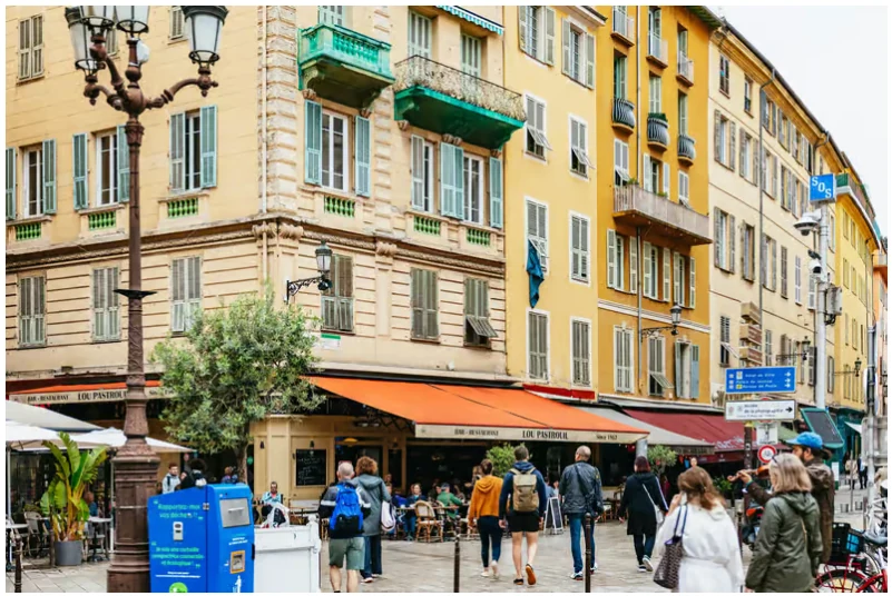 Visite gastronomique au coucher du soleil à Nice avec repas complet et vin