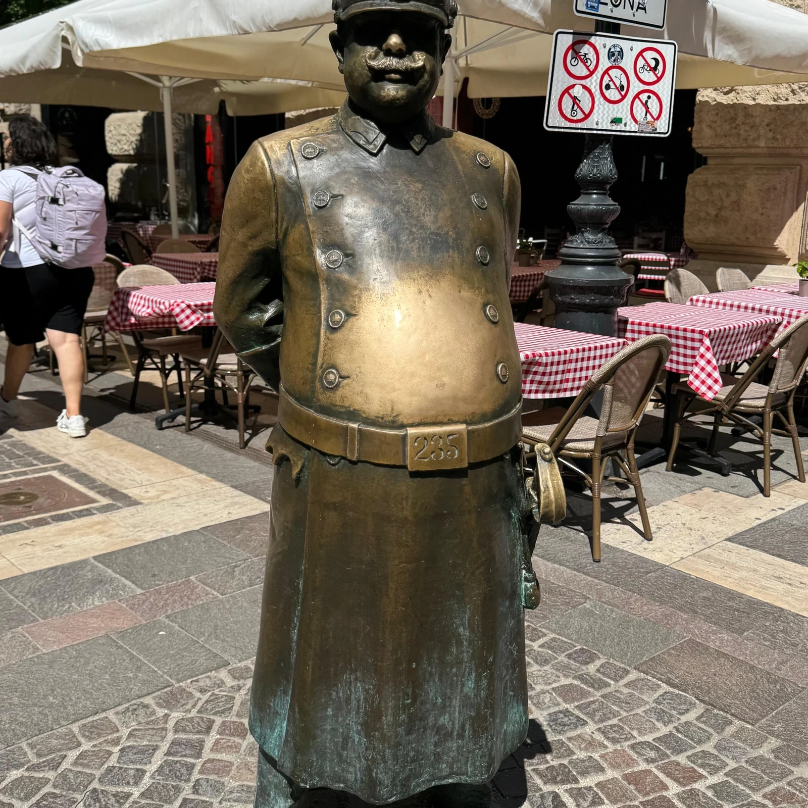 Understand Budapest through its streets and stories