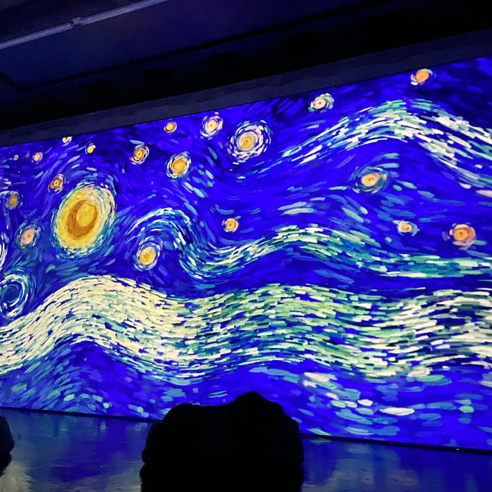 Immersiver Van Gogh in Budapest: Kunst, Animation und Erzählung