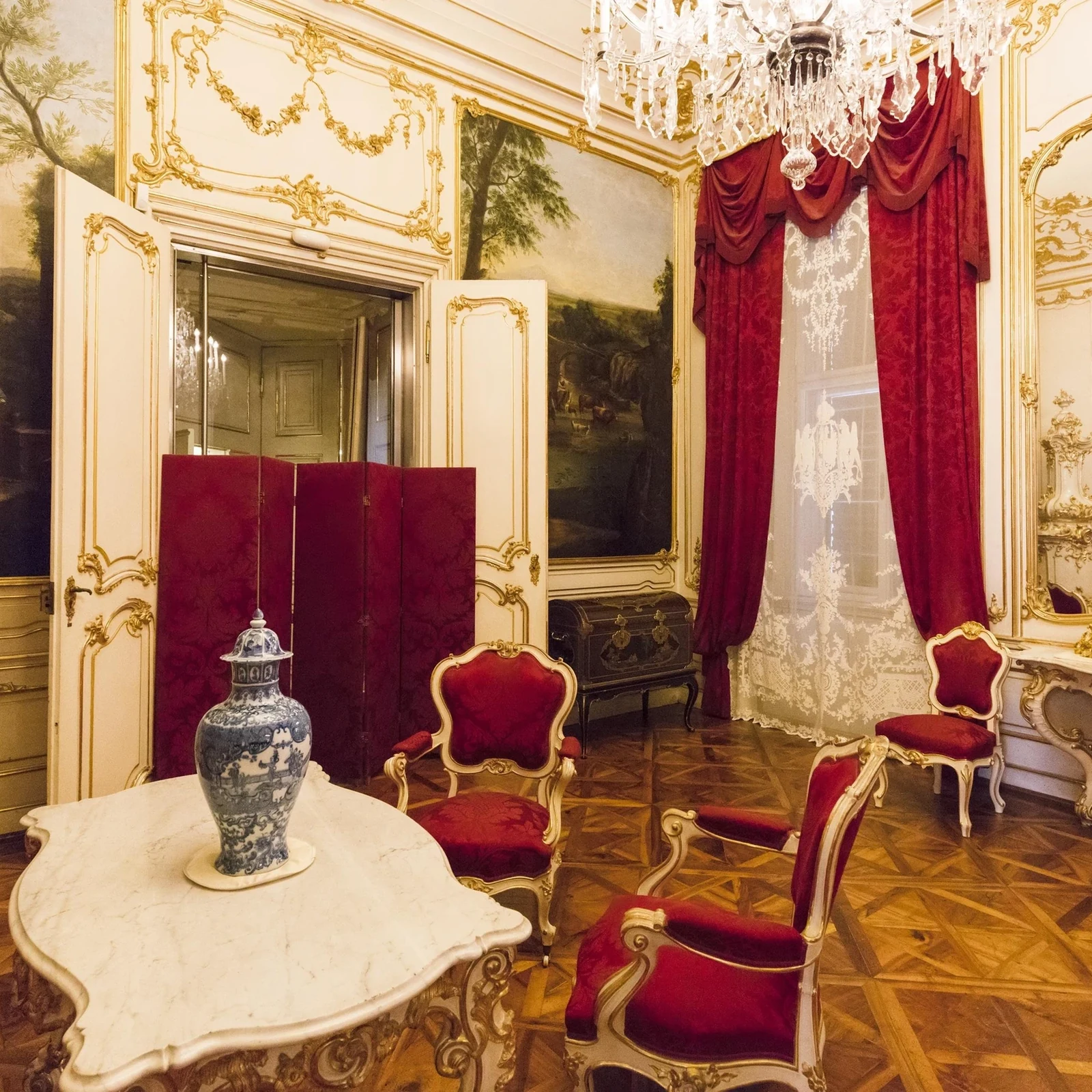 Choose how you want to discover Schönbrunn
