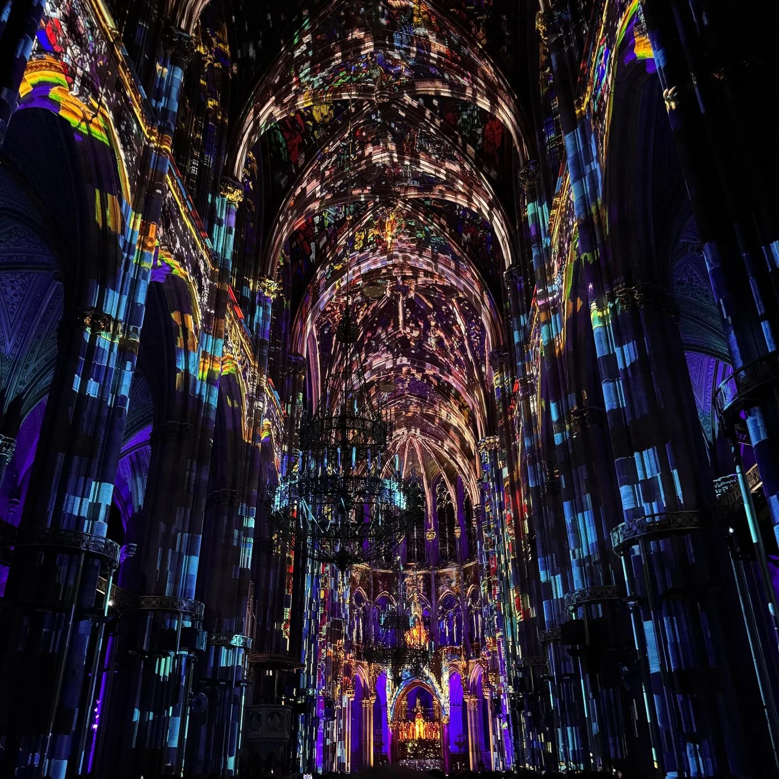 Light of Creation : lumière et musique dans la Votivkirche