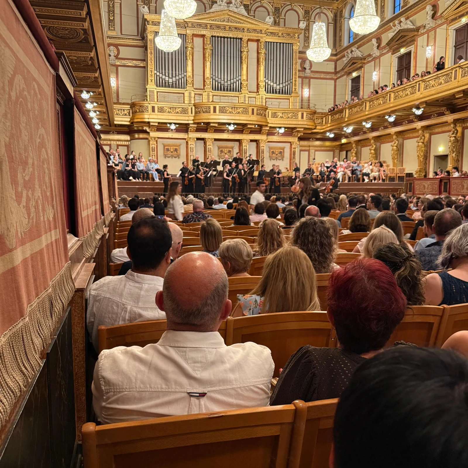 Live classical music inside the Musikverein