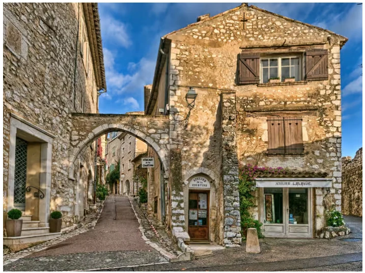 Excursion villages médiévaux Provence depuis Nice | Grasse et Saint-Paul-de-Vence