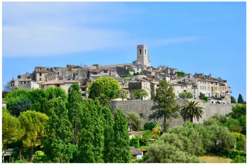 Excursion villages médiévaux Provence depuis Nice en une journée