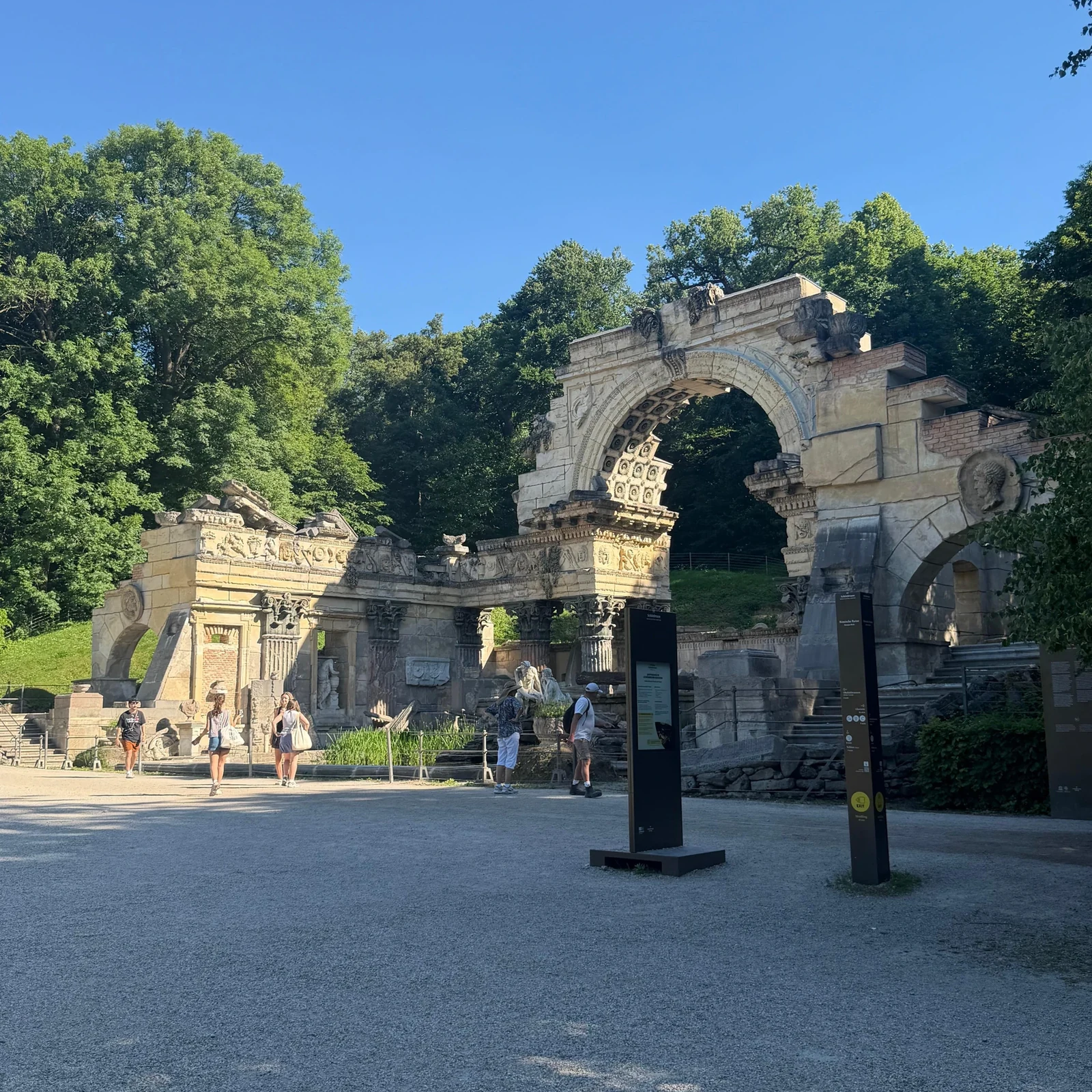 Comprende Schönbrunn con guía y acceso prioritario