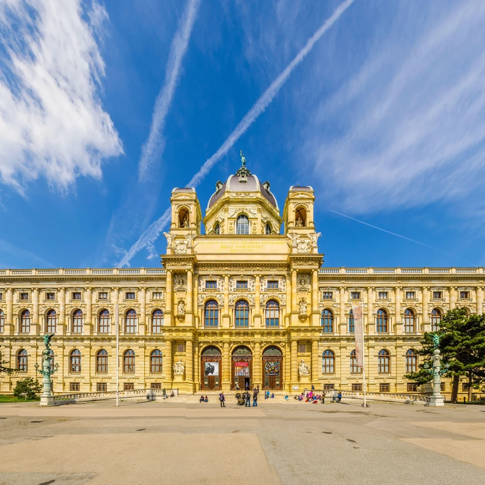 See Vienna at your own pace with Big Bus