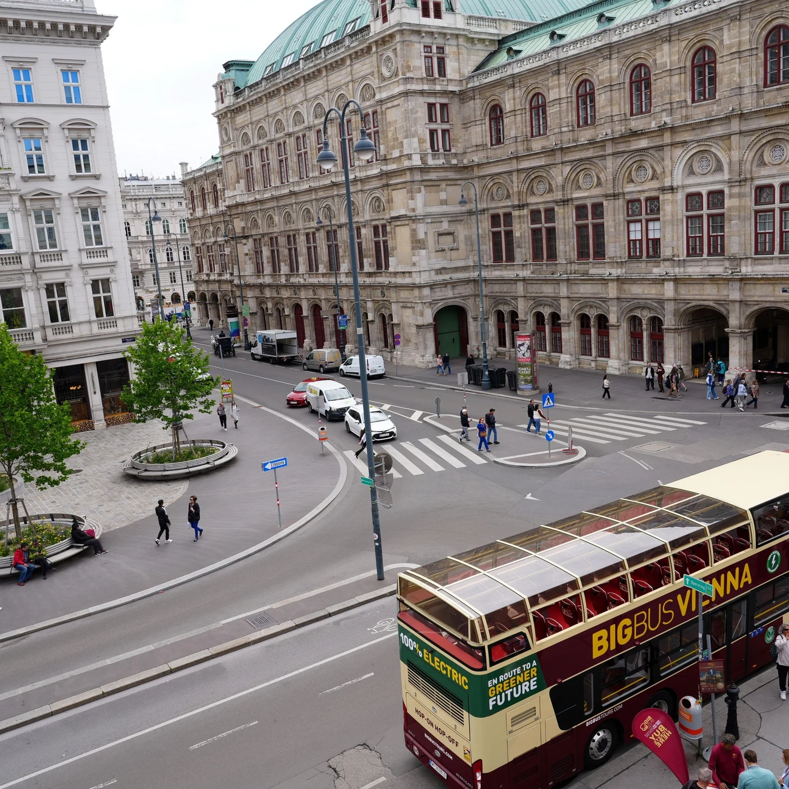 See Vienna at your own pace with Big Bus